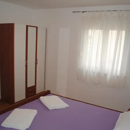 Apartment Vidolma *