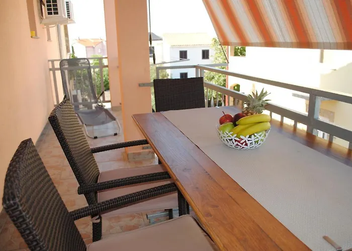 Apartment Vidolma *